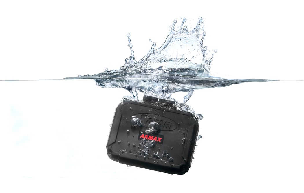 safari armax performance ecu underwater splash shot