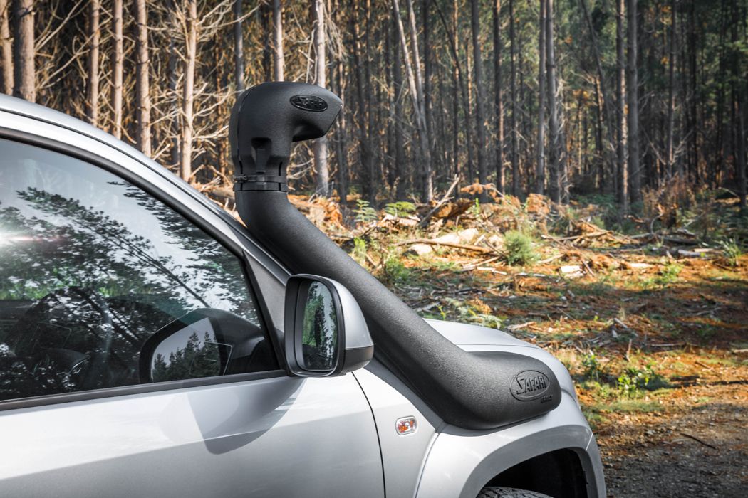 volkswagen amarok v6 safari armax snorkel rear